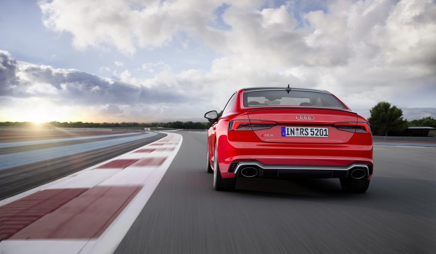  Audi RS5 Coupe 2017 года  (WW) (фото 20 из 53)